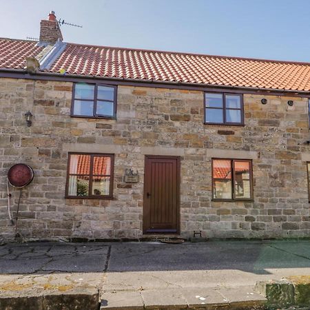 Danby Cottage Уитби Екстериор снимка
