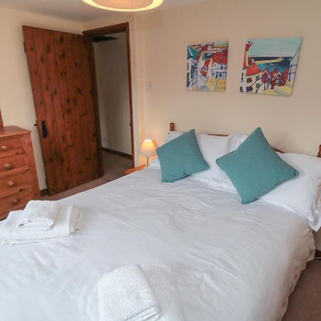 Danby Cottage Уитби Екстериор снимка