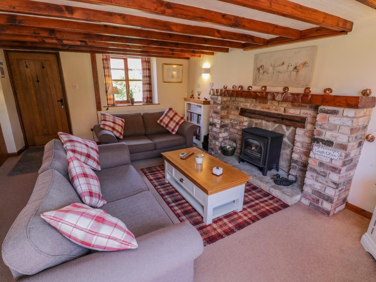 Danby Cottage Уитби Екстериор снимка