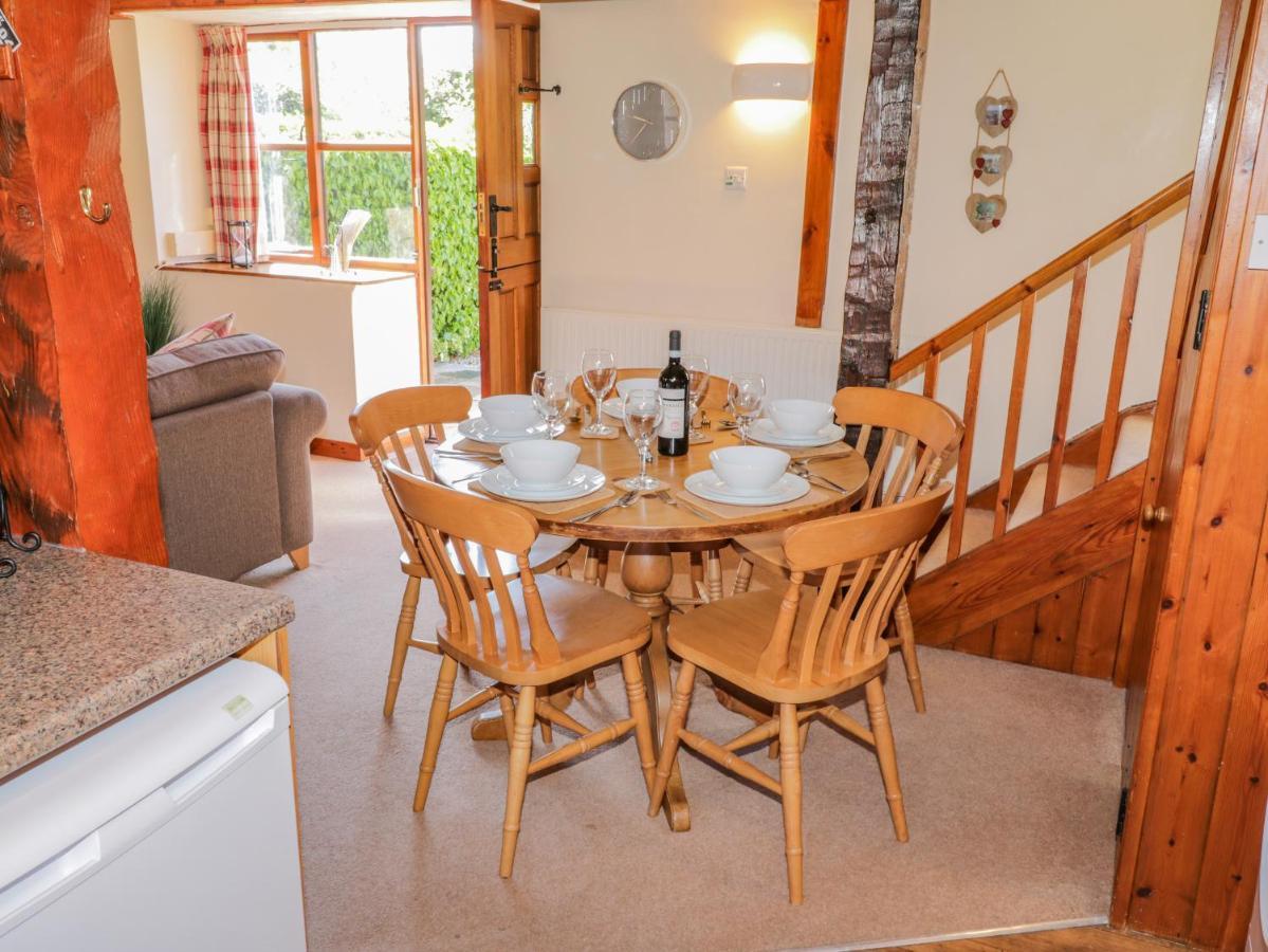 Danby Cottage Уитби Екстериор снимка