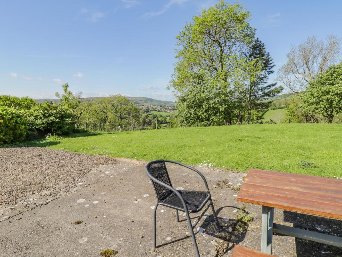 Danby Cottage Уитби Екстериор снимка